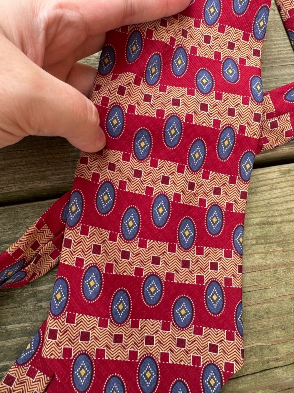 Kenneth Cole Red Silk Tie with Blue and Cream Medallions